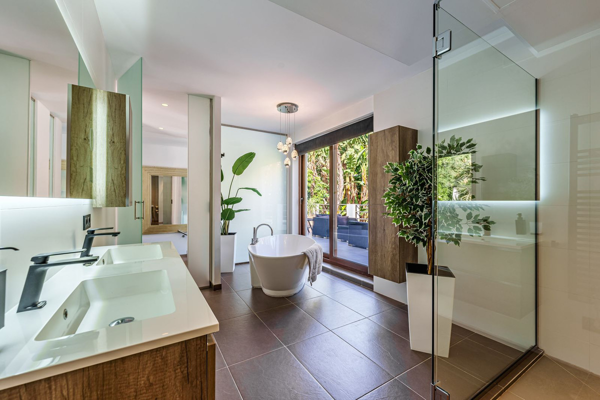 b4c794c9b2fa3acaa19b3dfa1da4d320 - 20