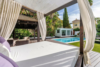 b4c794c9b2fa3acaa19b3dfa1da4d320 - 3