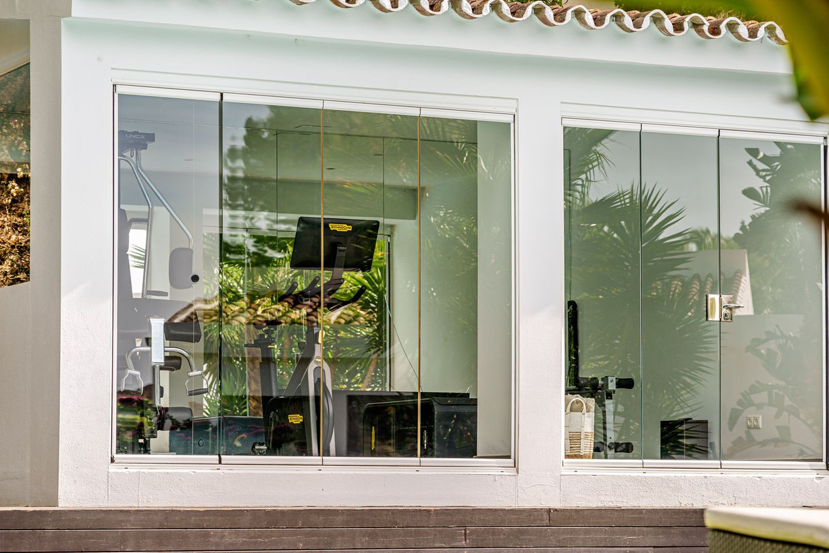 b4c794c9b2fa3acaa19b3dfa1da4d320 - 4