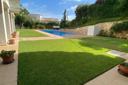 b4eb8100cd354a8d6a48496dd8359053 - 15