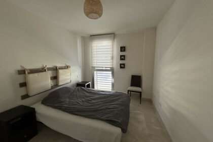 b515bddd2fa0fce5d9e5f703bd64c599 - 14