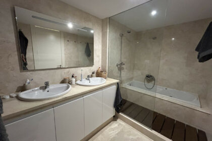 b515bddd2fa0fce5d9e5f703bd64c599 - 17