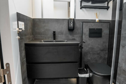 b5c3857e0258dff5504780bd94d042f9 - 25