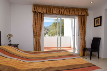 b681f6dff6cee33e109d0023cb5d99f6 - 2