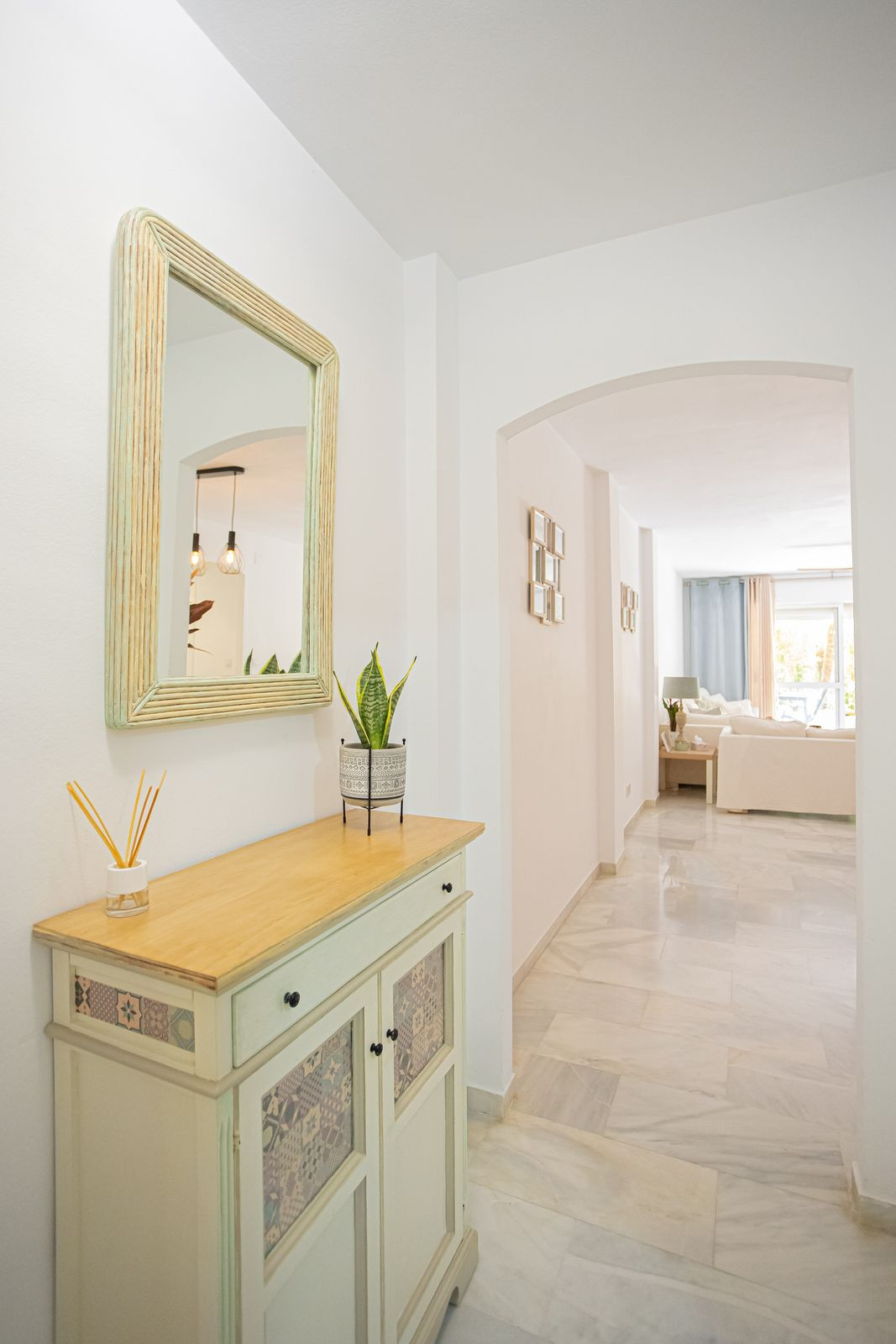 b6a1c37c8c8cfb9f781674ed6669dc32 - 11