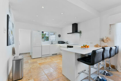 b6c8de7580693854cf5442167a2b33a8 - 3