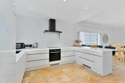 b6c8de7580693854cf5442167a2b33a8 - 5