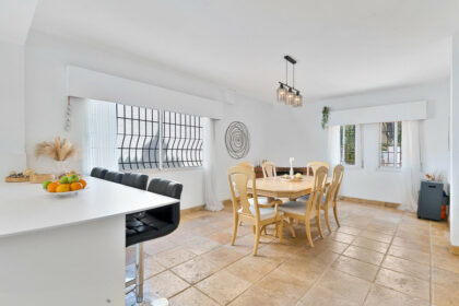 b6c8de7580693854cf5442167a2b33a8 - 7