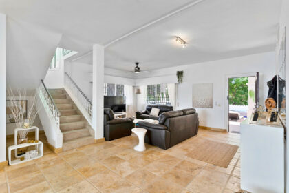 b6c8de7580693854cf5442167a2b33a8 - 8