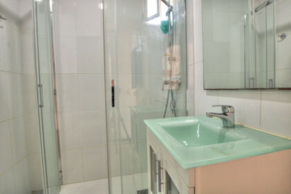 b6f29ab9a95cb5e54fc2261417629833 - 12