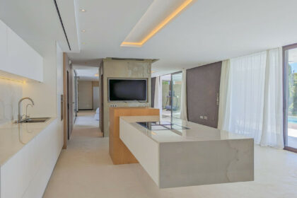 b791f1145380a40bb5a49928ee08fa41 - 10