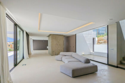 b791f1145380a40bb5a49928ee08fa41 - 13