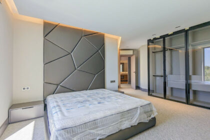 b791f1145380a40bb5a49928ee08fa41 - 18