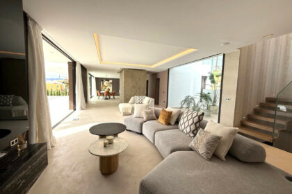 b791f1145380a40bb5a49928ee08fa41 - 43