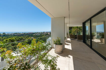 b7a10bb93f456f88be3364086de0700d - 44