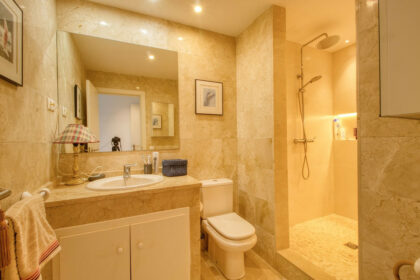 b7ab1771a3f1ae4b1d5185c56ff7c940 - 14