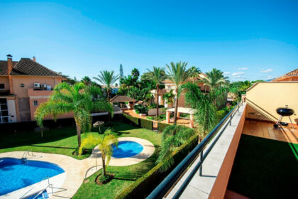 b942047e9fbef55cabdb4b7d1db1e0fa - 12