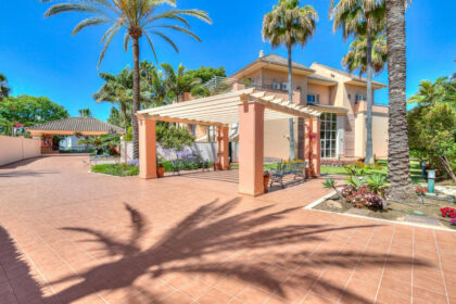 b942047e9fbef55cabdb4b7d1db1e0fa - 31