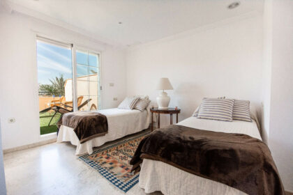 b942047e9fbef55cabdb4b7d1db1e0fa - 7