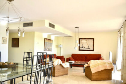 b952c2d374a78262a68d349db4017fce - 11