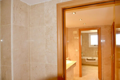 b952c2d374a78262a68d349db4017fce - 63