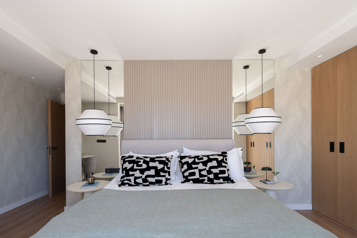 ba07f90d36773649d861887f2a766695 - 17