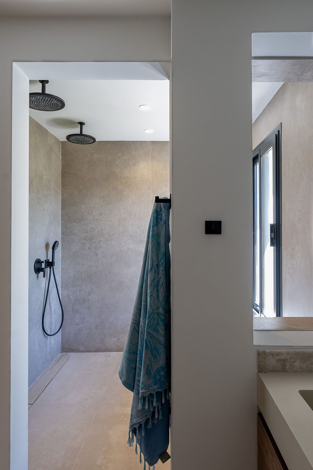 ba07f90d36773649d861887f2a766695 - 19