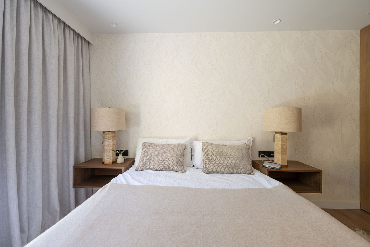 ba07f90d36773649d861887f2a766695 - 21