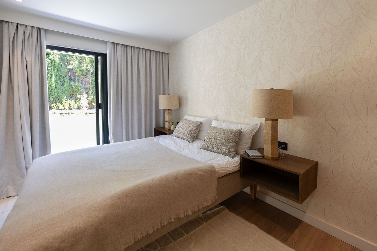 ba07f90d36773649d861887f2a766695 - 23