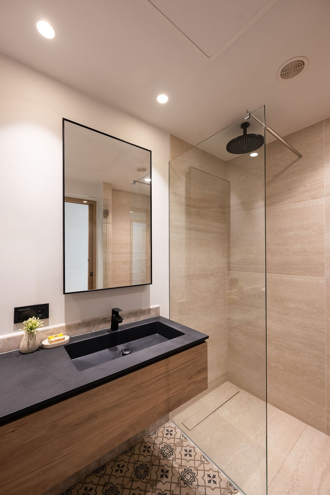 ba07f90d36773649d861887f2a766695 - 30