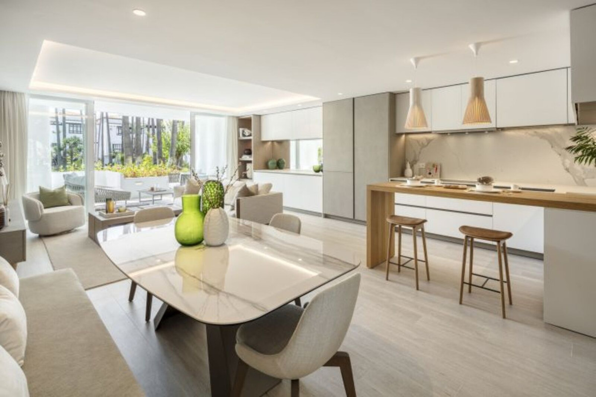 baf30888709713f0a15c234467902802 - 1