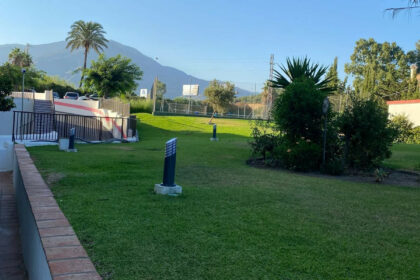 bb1ab4c25090f6c840fbda4ec6f1c10d - 14