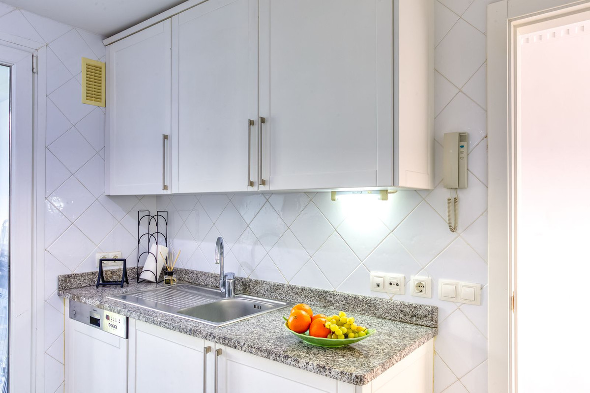 bb58a6bc5e1398dda4167efdecc06fa7 - 15