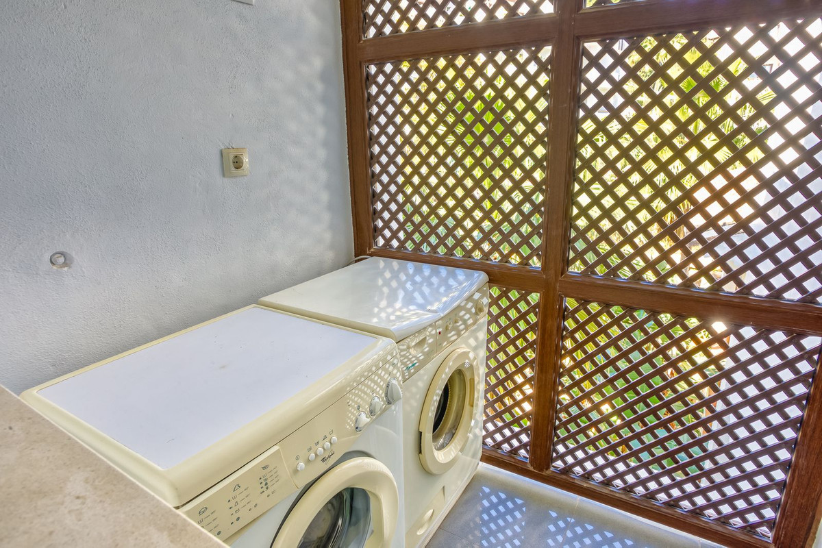 bb58a6bc5e1398dda4167efdecc06fa7 - 16