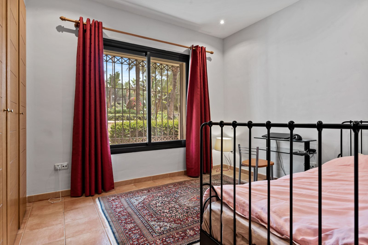 bb9ee7509026f0de668a36cd7717fe2c - 15