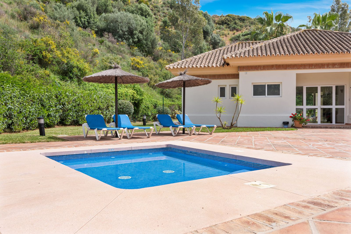 bb9ee7509026f0de668a36cd7717fe2c - 22