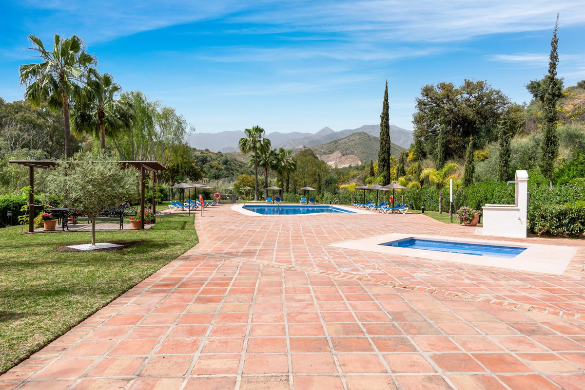 bb9ee7509026f0de668a36cd7717fe2c - 4