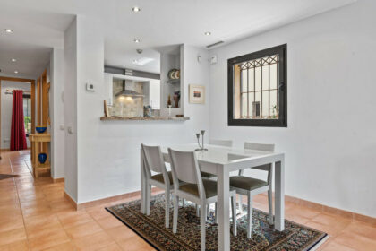 bb9ee7509026f0de668a36cd7717fe2c - 8