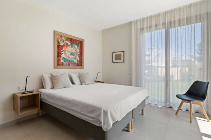 bbaf3626145ca1443a4eaf55df2ce931 - 15