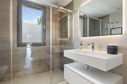 bbaf3626145ca1443a4eaf55df2ce931 - 17