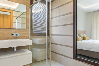 bbaf3626145ca1443a4eaf55df2ce931 - 18