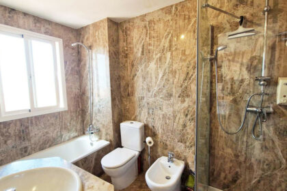 bbbe5d3309ae443d57df1adaeb41f32f - 11