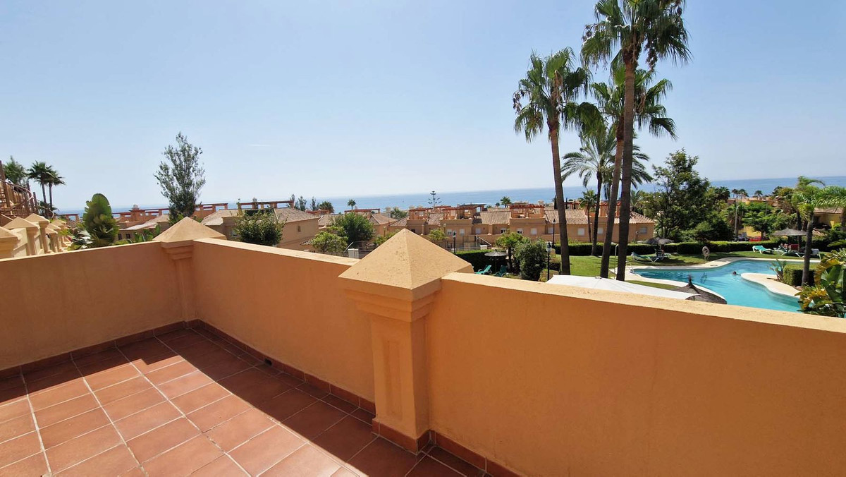 bbbe5d3309ae443d57df1adaeb41f32f - 13