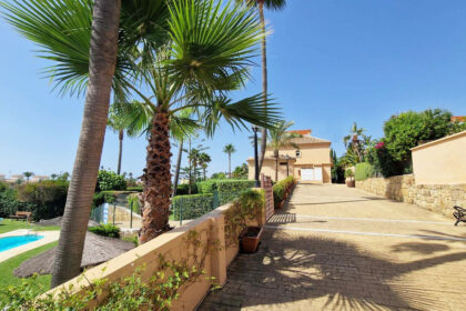 bbbe5d3309ae443d57df1adaeb41f32f - 20