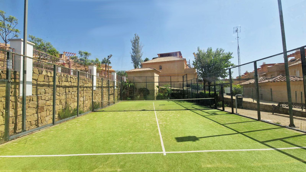 bbbe5d3309ae443d57df1adaeb41f32f - 22