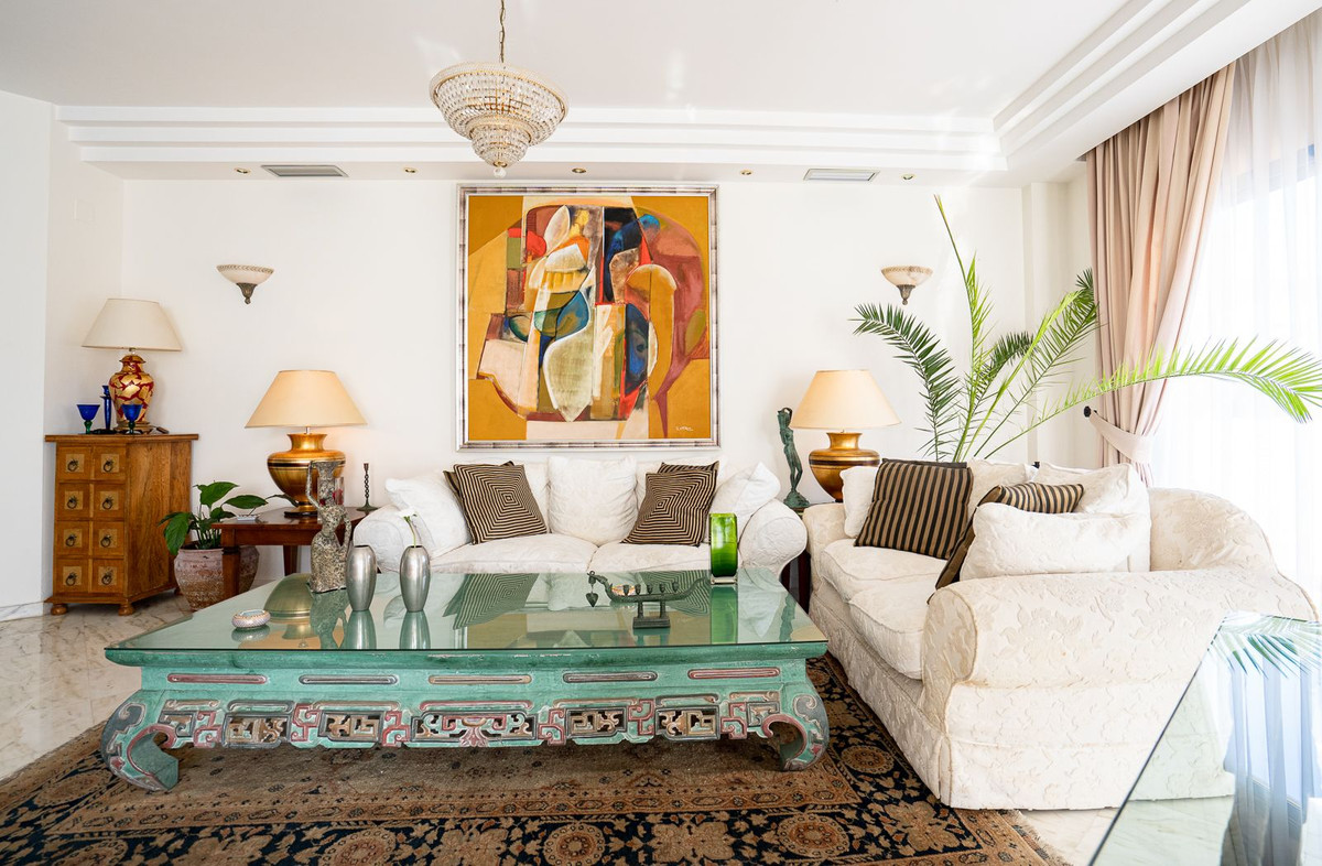 bc4c1201b1095ca59be06d1ffde69b59 - 13