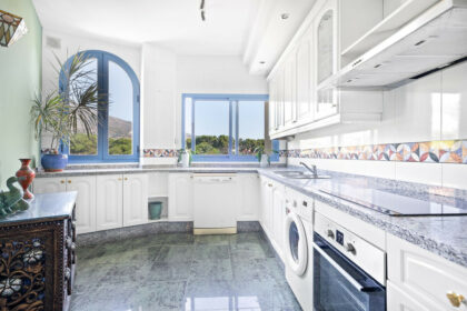 bc4c1201b1095ca59be06d1ffde69b59 - 22