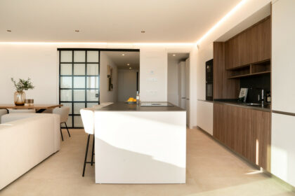 bc949911c524b560d357979d4aa7cab8 - 11