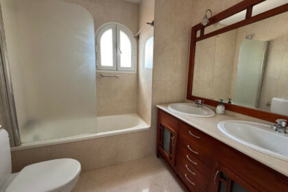 bd32d489d208ac5ba5b0ed37995318e9 - 12