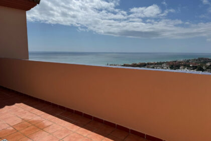 bd32d489d208ac5ba5b0ed37995318e9 - 18